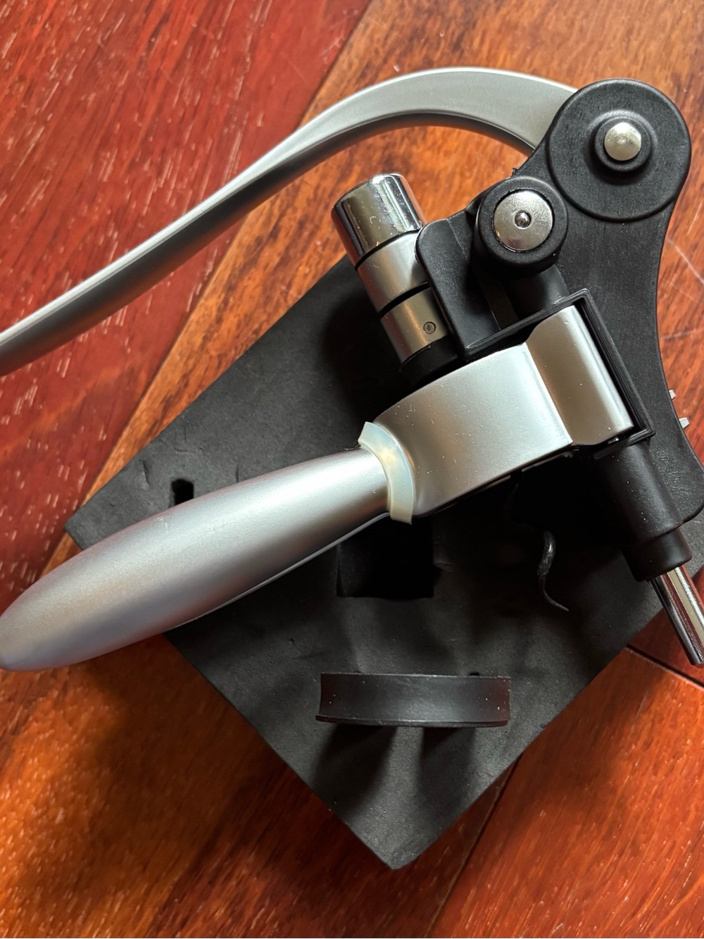Connoisseur Deluxe Lever Arm Corkscrew Pull & Foil Remover